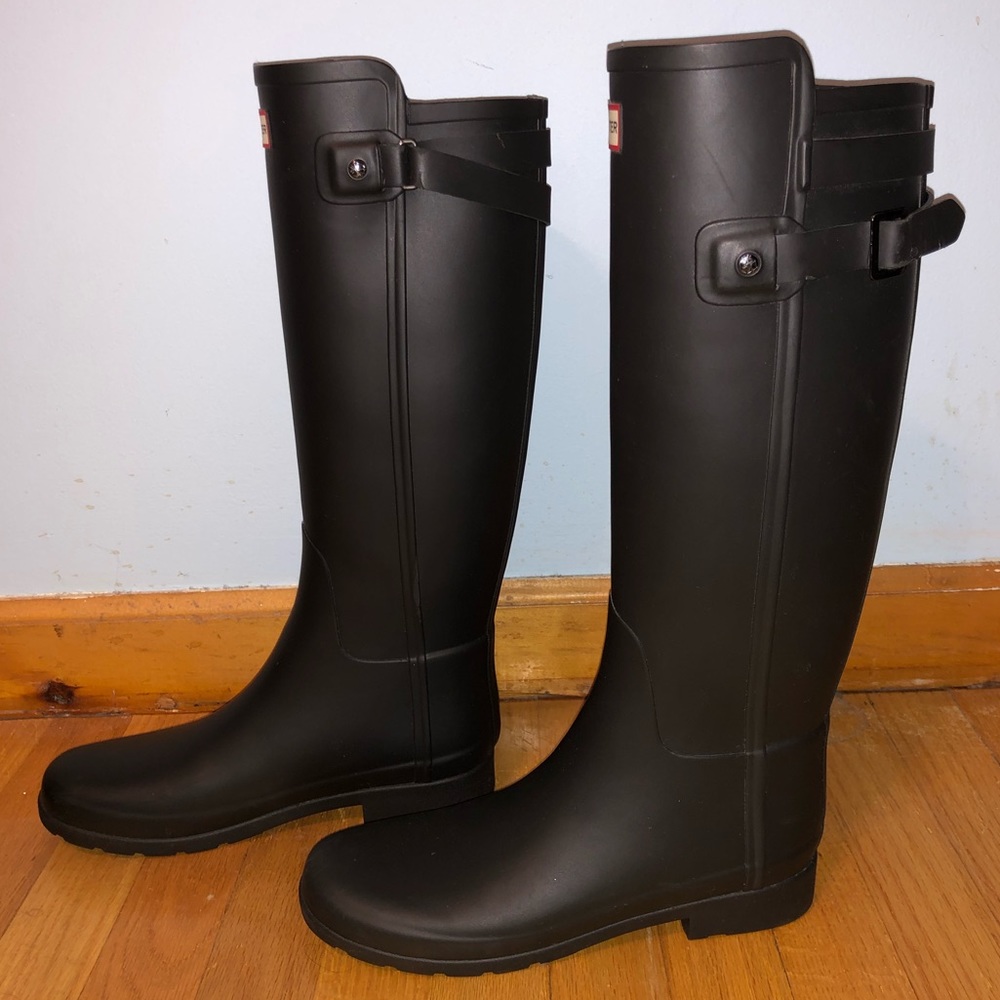 Hunter Tall Waterproof Rain Boot - Picture 2 of 7